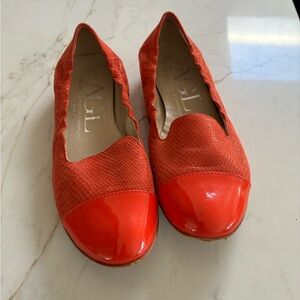 AGL Vibrant Orange Flats. Snakeskin leather. Made in Italy! Gorgeous shoes Sz 36